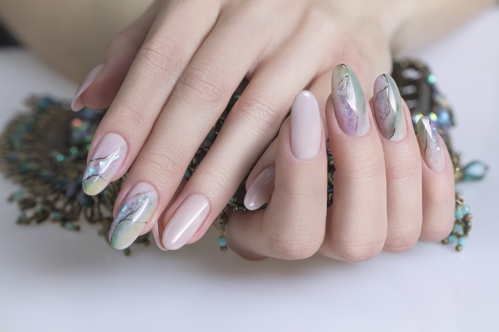 Revive Nails - Nail salon in Indianapolis, IN 46260
